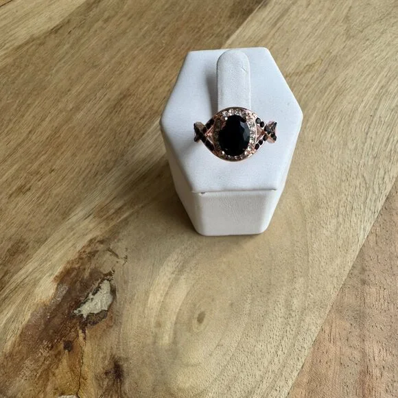 ELEGANT BRIDAL  WEDDING RING SIZE 6 - Picture 6 of 6